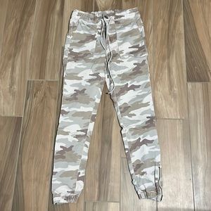 American Eagle Jean Joggers